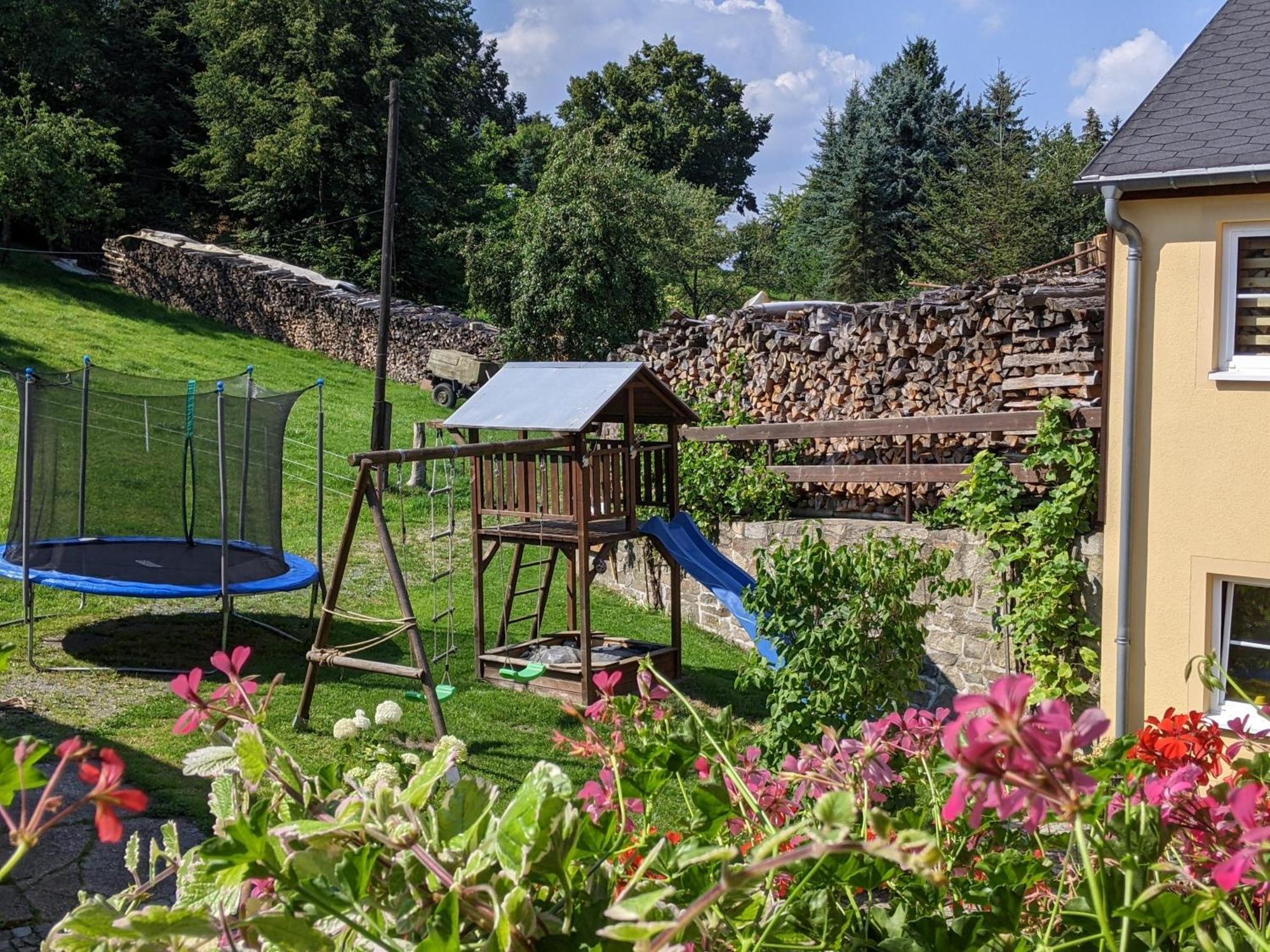 Ferienwohnung Aus-Zeit Auf Dem Lande Bad Gottleuba Dış mekan fotoğraf
